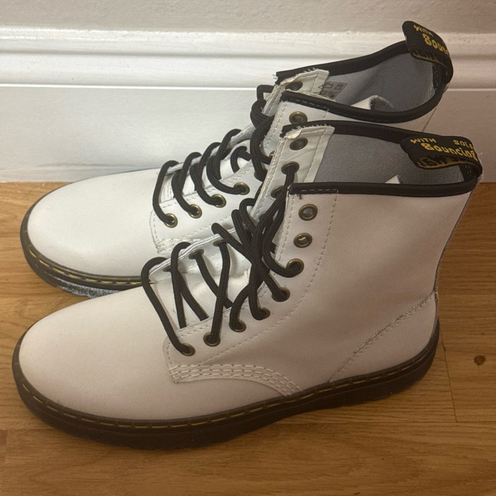 Dr. Martens 1460 8-Eye Women's Boot - White SIZE 7